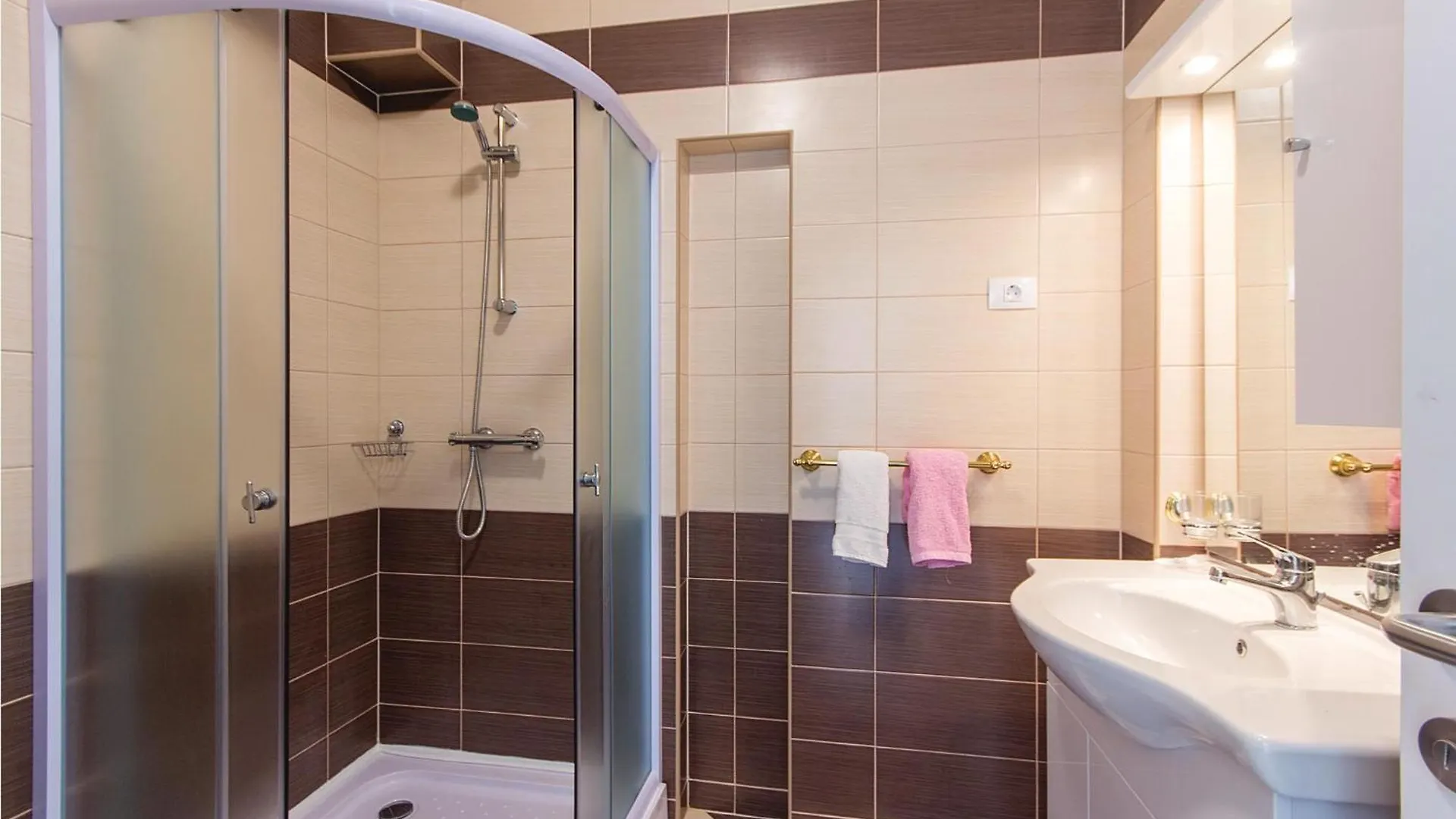 Holiday home 5 Bedroom Amazing Home In Medulin